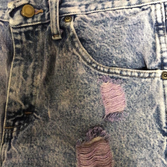 vintage wrangler distressed high rise shorts 30 - Picture 3 of 6